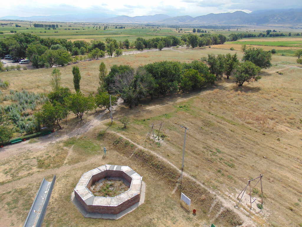 Burana Tower Ausblick / View